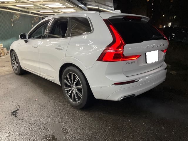 2019 Volvo xc60 t8 2.0 油電 7.3萬公里 NT$970,000 有第三方認證，無待修、無泡水、無事故、三大保固  LINE:PT0974  #汽車#中古車#新車#原廠#代理商#貿易商#新古車#買車#賣車#五股#新北市  第12張相片