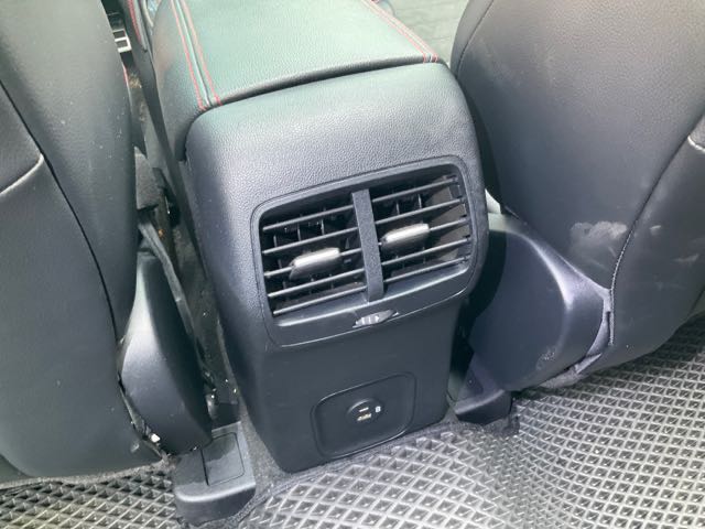 2021 FORD KUGA 2.0L 4.9萬公里 ST-LINE ACC 自動防護極高 NT$600,000 有第三方認證，無待修、無泡水、無事故、三大保固  LINE:PT0974  #汽車#中古車#新車#原廠#代理商#貿易商#新古車  第5張相片