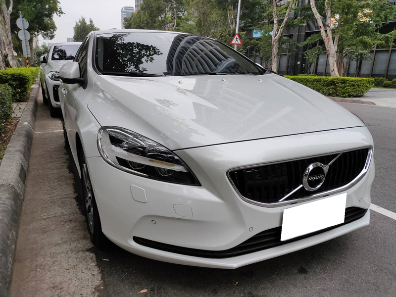 2017 VOLVO V40 1.5L 旗艦版 5.2萬公里 ACC NT$360,000 有第三方認證，無待修、無泡水、無事故、三大保固  LINE:PT0974  #汽車#中古車#新車#原廠#代理商#貿易商#新古車#買車#賣車#五股  第1張相片