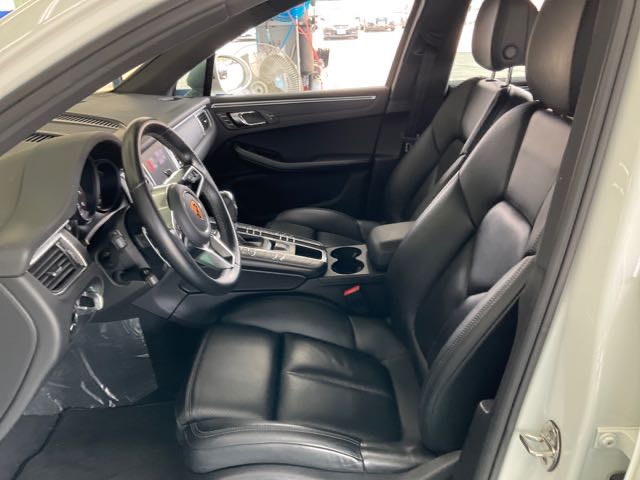 2018 PORSCHE MACAN 2.0L 7.7萬公里 總代理 沒天窗 NT$1,230,000 有第三方認證，無待修、無泡水、無事故、三大保固  LINE:PT0974  #汽車#中古車#新車#原廠#代理商#貿易商#新古車#買車  第2張相片