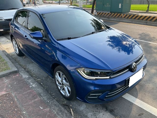 2022 福斯 pole 1.0l 2.1萬公里 acc 停車輔助系統 carplay NT$430,000 有第三方認證，無待修、無泡水、無事故、三大保固  LINE:PT0974  #汽車#中古車#新車#原廠#代理商#貿易商#新古車  第1張相片
