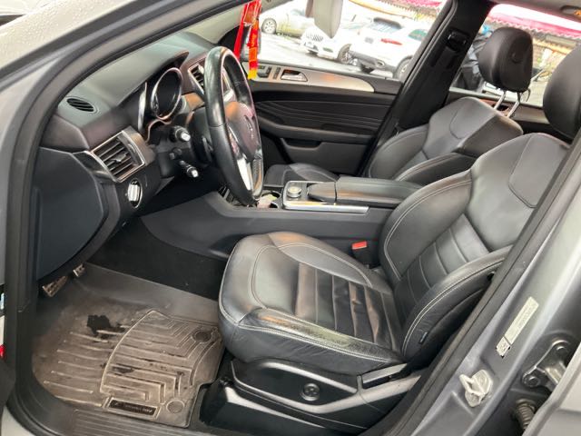 2014 Benz ml400 汽油 3.0l 12.1萬公里 天窗 後視鏡盲點 NT$340,000 有第三方認證，無待修、無泡水、無事故、三大保固  LINE:PT0974  #汽車#中古車#新車#原廠#代理商#貿易商#新古車#買車  第3張相片