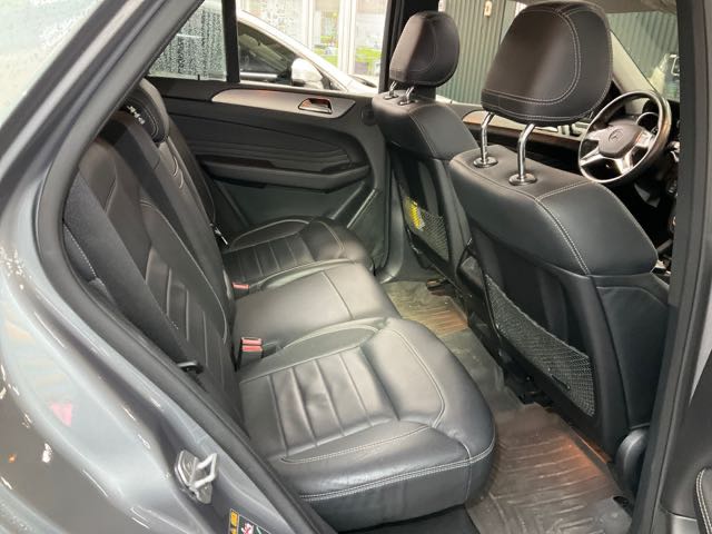 2014 Benz ml400 汽油 3.0l 12.1萬公里 天窗 後視鏡盲點 NT$340,000 有第三方認證，無待修、無泡水、無事故、三大保固  LINE:PT0974  #汽車#中古車#新車#原廠#代理商#貿易商#新古車#買車  第4張相片