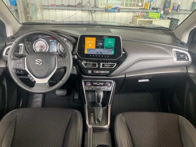2022 Suzuki sx4 1.4l 油電 3.2萬公里 2wd NT$470,000  第2張相片