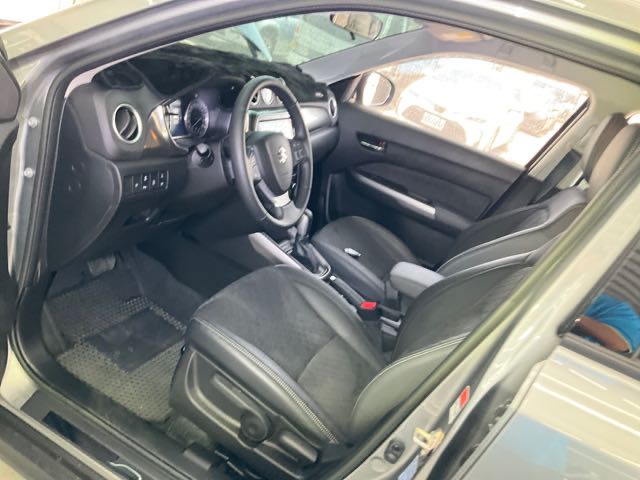 2022 Suzuki vitara s版 油電 1.4l 3.3萬公里 NT$460,000 有第三方認證，無待修、無泡水、無事故、三大保固  LINE:PT0974  #汽車#中古車#新車#原廠#代理商#貿易商#新古車#買車#賣車#五股  第3張相片
