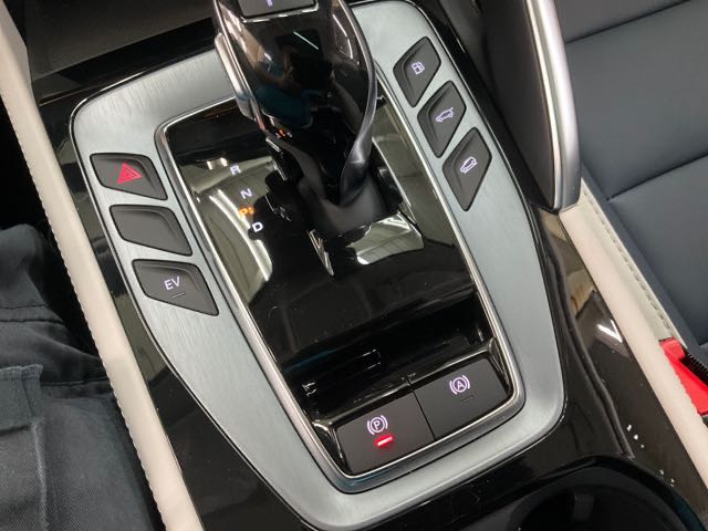 2022 MG hs phev 油電插電式 2.2萬公里 NT$790,000  第3張相片