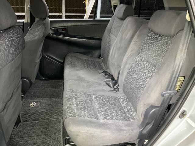 2015 Toyota innova 2.0l j版 9.3萬公里 NT$180,000 有第三方認證，無待修、無泡水、無事故、三大保固  LINE:PT0974  #汽車#中古車#新車#原廠#代理商#貿易商#新古車#買車#賣車#五股#新北  第4張相片