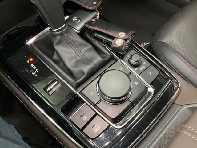 2021 MAZDA CX-30 2.0L 旗艦進化型 3.7萬公里 NT$450,000 有第三方認證，無待修、無泡水、無事故、三大保固  LINE:PT0974  #汽車#中古車#新車#原廠#代理商#貿易商#新古車#買車#賣車#五股  第5張相片