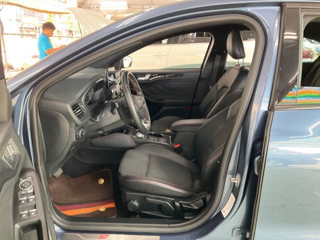 2020 FORD FOCUS 5門 1.5L 7.4萬公里 ST-LINE NT$400,000   第6張相片