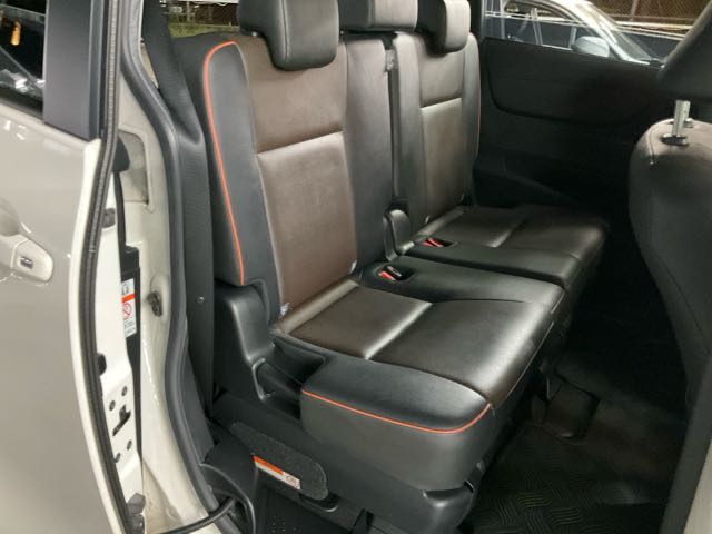 2017 Toyota sienta 1.8l 7人座 9.6萬公里 豪華+ 電滑門 NT$230,000 有第三方認證，無待修、無泡水、無事故、三大保固  LINE:PT0974  #汽車#中古車#新車#原廠#代理商#貿易商#新古車#買車  第7張相片