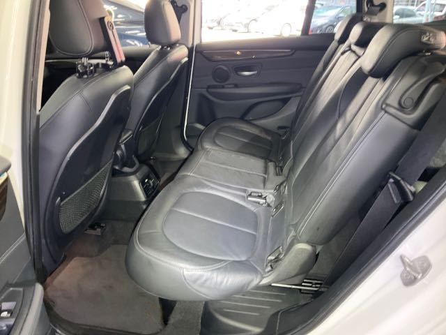 2015 BMW 218d gt 2.0l 9.9萬公里 NT$240,000 有第三方認證，無待修、無泡水、無事故、三大保固  LINE:PT0974  #汽車#中古車#新車#原廠#代理商#貿易商#新古車#買車#賣車#五股#新北市#台北市  第7張相片