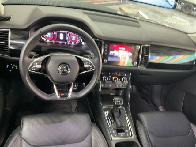 2017 Škoda kodiaq 2.0l tsi 尊榮版 9.5萬公里 NT$400,000 有第三方認證，無待修、無泡水、無事故、三大保固  LINE:PT0974  #汽車#中古車#新車#原廠#代理商#貿易商#新古車#買車#賣車  第2張相片