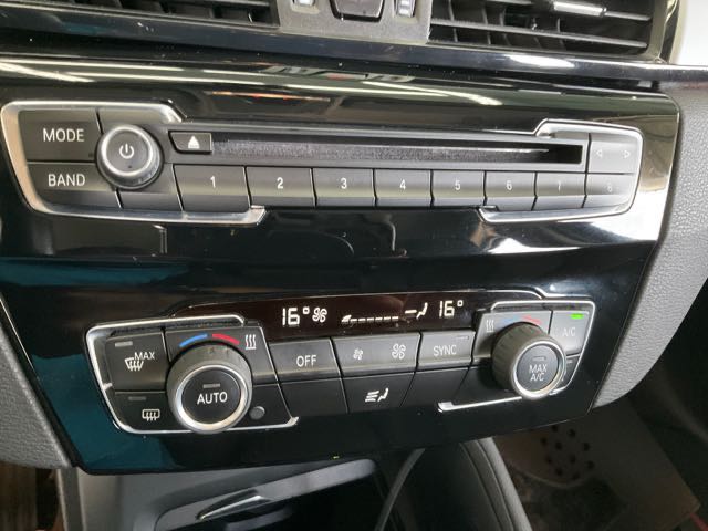 2016 BMW X1 SDRIVE20I 2.0L 6.6萬公里 APPLE CARPLAY 環景 NT$490,000 有第三方認證，無待修、無泡水、無事故、三大保固  LINE:PT0974  #汽車#中古車#新車#原廠#代理商#貿易  第11張相片