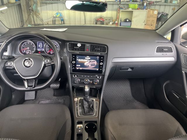 2019 福斯 GOLF 280TSI 1.4L 10萬公里 NT$270,000 有第三方認證，無待修、無泡水、無事故、三大保固  LINE:PT0974  #汽車#中古車#新車#原廠#代理商#貿易商#新古車#買車#賣車#五股#新北市  第10張相片