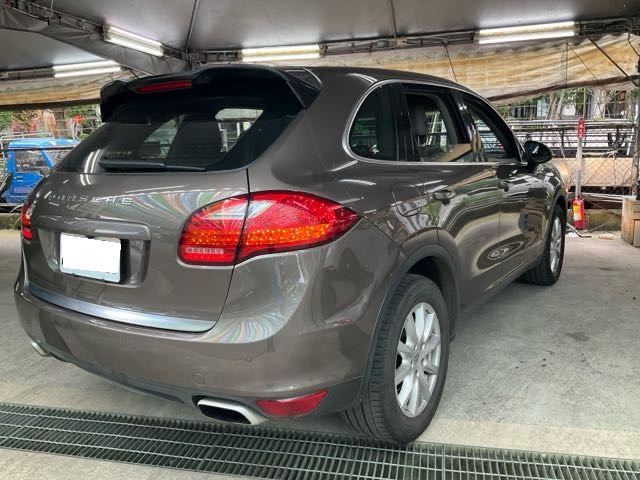2013 PORSCHE CAYENNE 3.0L 9.1萬公里 柴油 全景天窗 BOSE PASM NT$380,000 有第三方認證，無待修、無泡水、無事故、三大保固  LINE:PT0974  #汽車#中古車#新車#原廠#代理商#貿易  第8張相片