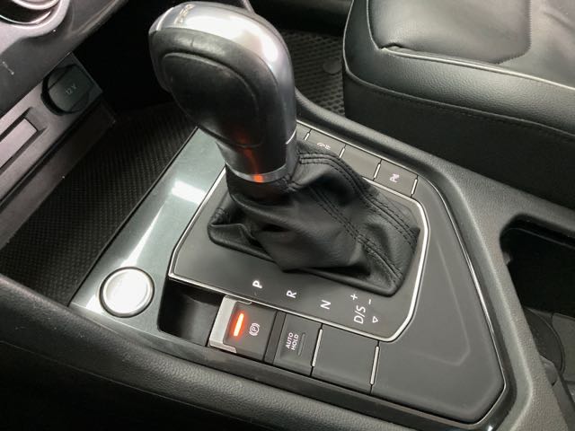 2017 福斯 tiguan 280tsi cl 1.4l 10萬公里 NT$240,000 有第三方認證，無待修、無泡水、無事故、三大保固  LINE:PT0974  #汽車#中古車#新車#原廠#代理商#貿易商#新古車#買車#賣車#五股  第5張相片