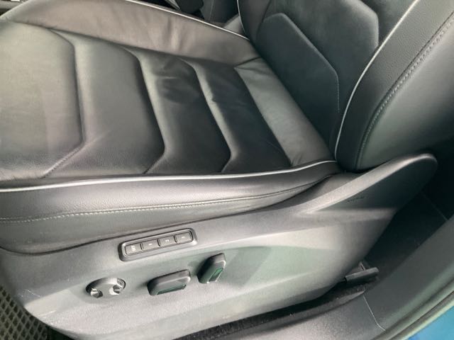 2017 福斯 tiguan 280tsi cl 1.4l 10萬公里 NT$240,000 有第三方認證，無待修、無泡水、無事故、三大保固  LINE:PT0974  #汽車#中古車#新車#原廠#代理商#貿易商#新古車#買車#賣車#五股  第6張相片