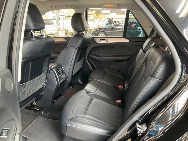 2018 BENZ GLE400 3.0L 10.3萬公里 NT$980,000 有第三方認證，無待修、無泡水、無事故、三大保固  LINE:PT0974  #汽車#中古車#新車#原廠#代理商#貿易商#新古車#買車#賣車#五股#新北市#台北  第4張相片