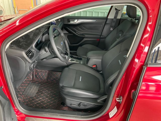 2021 FORD FOCUS 1.5L Lommel 3.3萬公里 NT$360,000 有第三方認證，無待修、無泡水、無事故、三大保固  LINE:PT0974  #汽車#中古車#新車#原廠#代理商#貿易商#新古車#買車#賣車#五股  第2張相片