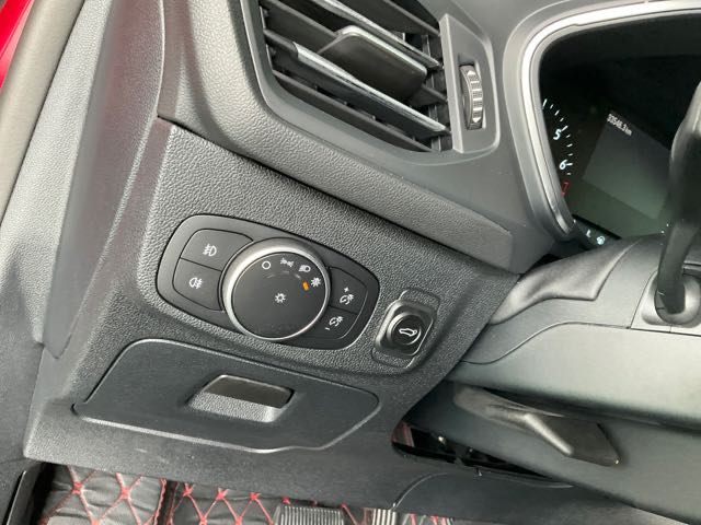 2021 FORD FOCUS 1.5L Lommel 3.3萬公里 NT$360,000 有第三方認證，無待修、無泡水、無事故、三大保固  LINE:PT0974  #汽車#中古車#新車#原廠#代理商#貿易商#新古車#買車#賣車#五股  第6張相片