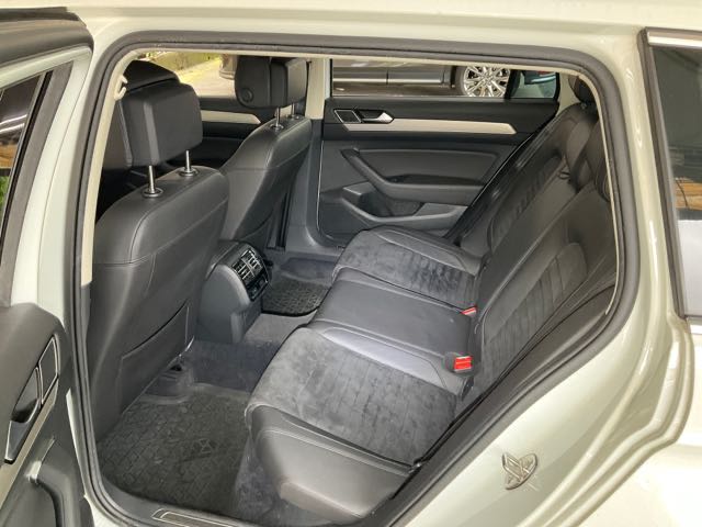 2017 福斯 PASSAT 旅行式小改款 1.8L 9.2萬公里 NT$300,000 有第三方認證，無待修、無泡水、無事故、三大保固  LINE:PT0974  #汽車#中古車#新車#原廠#代理商#貿易商#新古車#買車#賣車#五股#新北  第3張相片