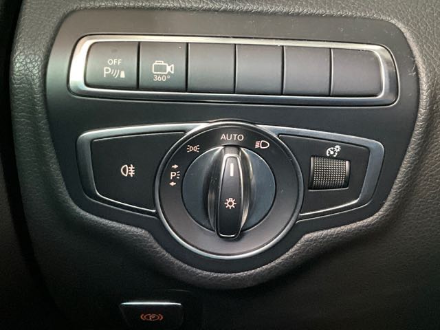 2017 BENZ C200 2.0L 5.8萬公里 NT$520,000 有第三方認證，無待修、無泡水、無事故、三大保固  LINE:PT0974  #汽車#中古車#新車#原廠#代理商#貿易商#新古車#買車#賣車#五股#新北市#台北市  第4張相片