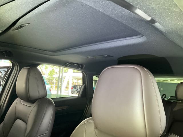 2019 MAZDA CX-5 旗艦版 2.5L 3.3萬公里 選配空力套件 NT$480,000 有第三方認證，無待修、無泡水、無事故、三大保固  LINE:PT0974  #汽車#中古車#新車#原廠#代理商#貿易商#新古車#買車#賣車#  第7張相片