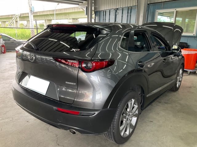 2019 MAZDA CX-30 頂級型 2.0L 5.6萬公里 NT$350,000 有第三方認證，無待修、無泡水、無事故、三大保固  LINE:PT0974  #汽車#中古車#新車#原廠#代理商#貿易商#新古車#買車#賣車#五股#新北市  第2張相片