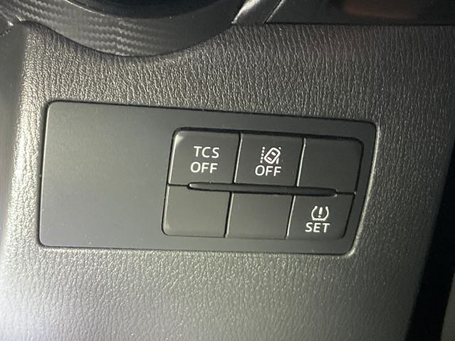 2019 MAZDA CX-3 頂級款 2.0L 4.2萬公里 ACC NT$310,000 有第三方認證，無待修、無泡水、無事故、三大保固  LINE:PT0974  #汽車#中古車#新車#原廠#代理商#貿易商#新古車#買車#賣車#五股  第10張相片