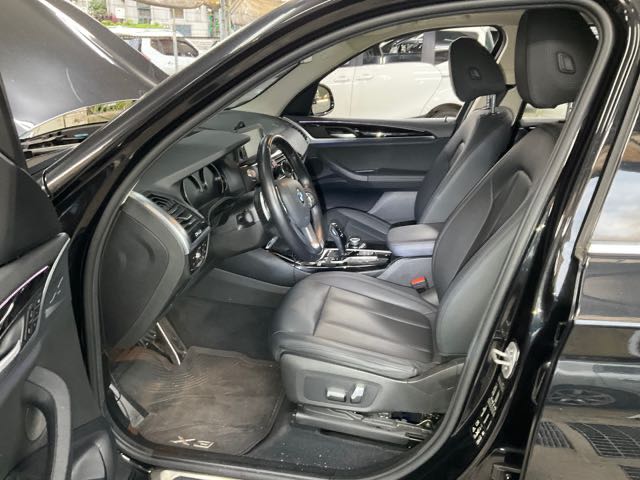 2018 BMW x3 20i 2.0l 11.5萬公里 無acc、天窗 NT$600,000 有第三方認證，無待修、無泡水、無事故、三大保固  LINE:PT0974  #汽車#中古車#新車#原廠#代理商#貿易商#新古車#買車#賣車#五股  第2張相片