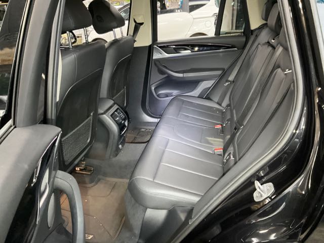 2018 BMW x3 20i 2.0l 11.5萬公里 無acc、天窗 NT$600,000 有第三方認證，無待修、無泡水、無事故、三大保固  LINE:PT0974  #汽車#中古車#新車#原廠#代理商#貿易商#新古車#買車#賣車#五股  第3張相片