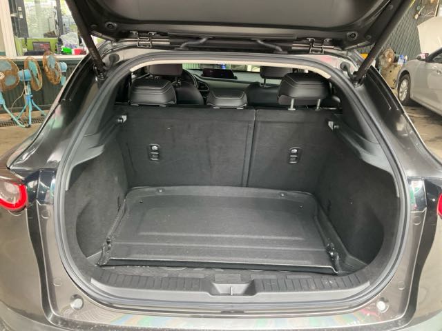 2021 MAZDA CX-30 灰 2.0L 5.3萬公里 尊榮版 ACC NT$420,000 有第三方認證，無待修、無泡水、無事故、三大保固  LINE:PT0974  #汽車#中古車#新車#原廠#代理商#貿易商#新古車#買車#賣車  第7張相片