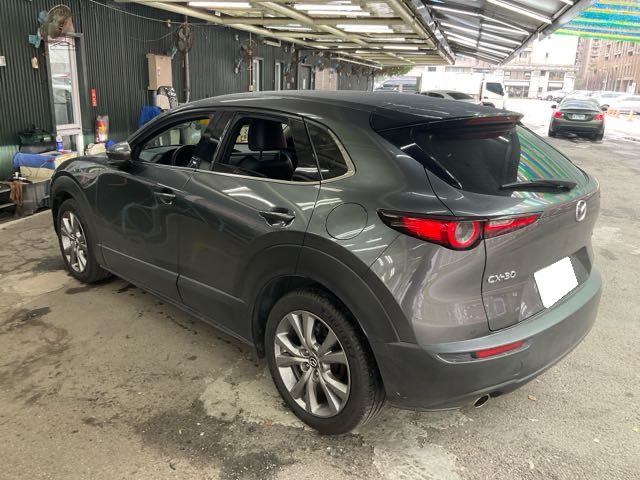 2021 MAZDA CX-30 灰 2.0L 5.3萬公里 尊榮版 ACC NT$420,000 有第三方認證，無待修、無泡水、無事故、三大保固  LINE:PT0974  #汽車#中古車#新車#原廠#代理商#貿易商#新古車#買車#賣車  第10張相片