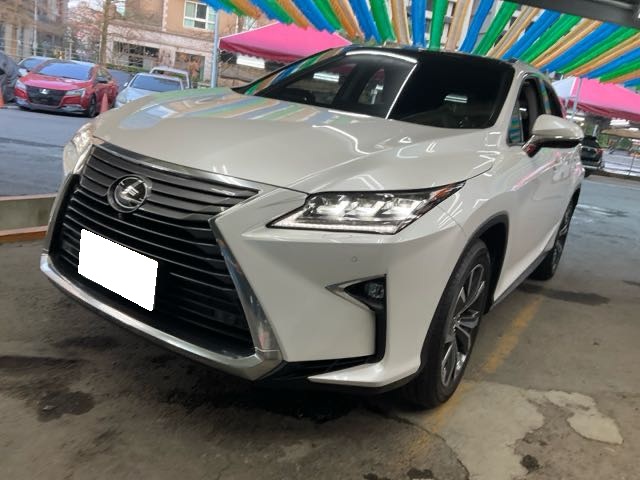 2018 Lexus RX300 9.7萬公里 2.0L ACC 旗艦版 NT$900,000 有第三方認證，無待修、無泡水、無事故、三大保固  LINE:PT0974  #汽車#中古車#新車#原廠#代理商#貿易商#新古車#買車#賣車#五股  第1張相片