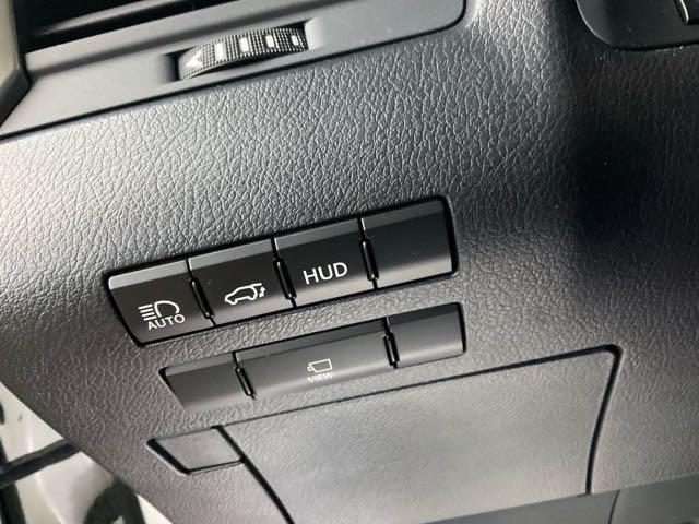 2018 Lexus RX300 9.7萬公里 2.0L ACC 旗艦版 NT$900,000 有第三方認證，無待修、無泡水、無事故、三大保固  LINE:PT0974  #汽車#中古車#新車#原廠#代理商#貿易商#新古車#買車#賣車#五股  第4張相片