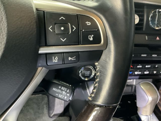 2018 Lexus RX300 9.7萬公里 2.0L ACC 旗艦版 NT$900,000 有第三方認證，無待修、無泡水、無事故、三大保固  LINE:PT0974  #汽車#中古車#新車#原廠#代理商#貿易商#新古車#買車#賣車#五股  第6張相片