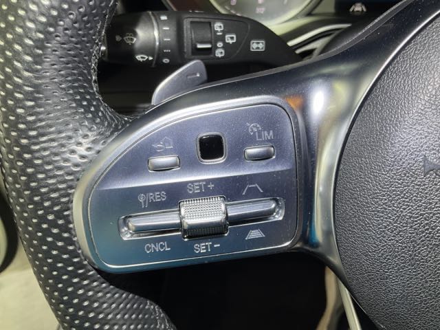 2019 BENZ GLC300 2.0L 4.2萬公里 4WD NT$1,190,000 有第三方認證，無待修、無泡水、無事故、三大保固  LINE:PT0974  #汽車#中古車#新車#原廠#代理商#貿易商#新古車#買車#賣車#五股  第7張相片