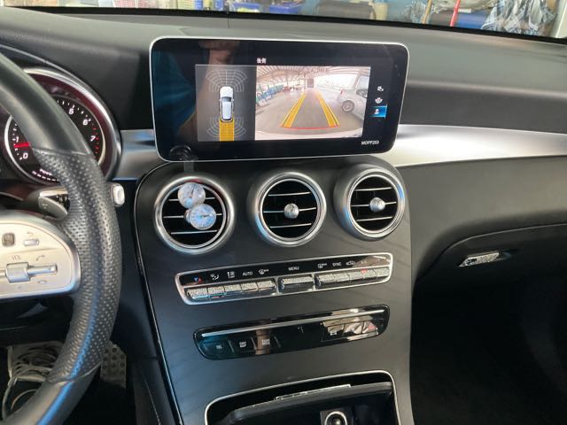 2019 BENZ GLC300 2.0L 4.2萬公里 4WD NT$1,190,000 有第三方認證，無待修、無泡水、無事故、三大保固  LINE:PT0974  #汽車#中古車#新車#原廠#代理商#貿易商#新古車#買車#賣車#五股  第8張相片