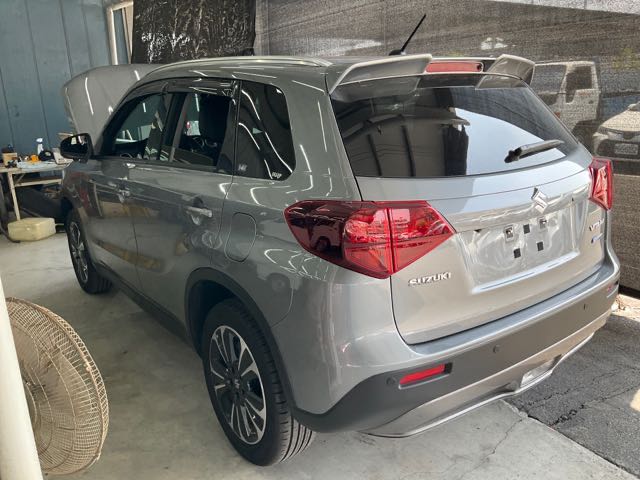 2022 SUZUKI vitara s版 油電 1.4l 3.3萬公里 NT$380,000 有第三方認證，無待修、無泡水、無事故、三大保固  LINE:PT0974  #汽車#中古車#新車#原廠#代理商#貿易商#新古車#買車#賣車#五股  第5張相片