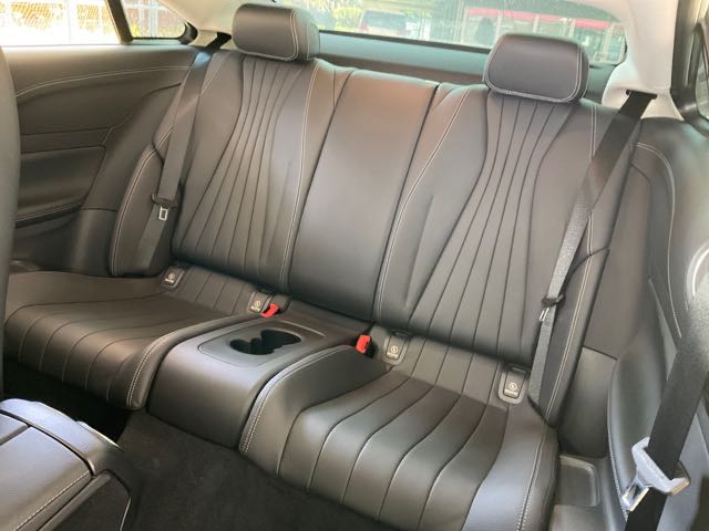 2019 Mercedes-Benz e200 2.0l 6萬公里 雙門 NT$980,000 有第三方認證，無待修、無泡水、無事故、三大保固  後視鏡盲點、停車輔助、ACC、沒有環景  LINE:PT0974  #汽車#中古車#新車#原廠  第4張相片