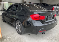 2018 BMW 320i 2.0l 8.7萬公里 m-sport NT$400,000 有第三方認證，無待修、無泡水、無事故、三大保固  後視鏡盲點、摸門、車道偏移、無ACC、環景  LINE:PT0974  #汽車#中古車#新車#原廠  第5張縮圖