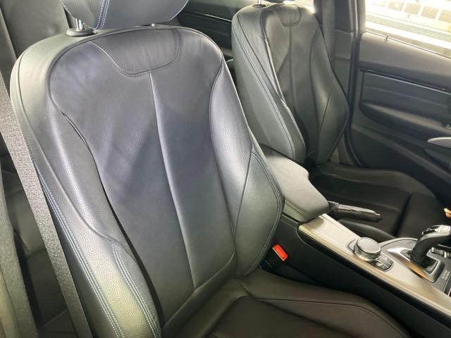 2018 BMW 320i 2.0l 8.7萬公里 m-sport NT$400,000 有第三方認證，無待修、無泡水、無事故、三大保固  後視鏡盲點、摸門、車道偏移、無ACC、環景  LINE:PT0974  #汽車#中古車#新車#原廠  第6張相片