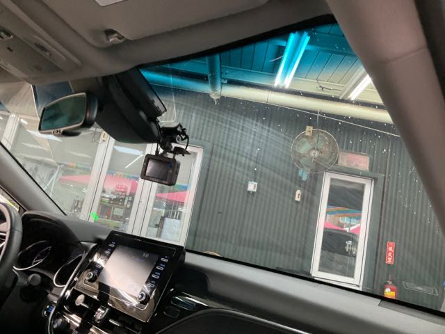 2022 TOYOTA CAMRY 尊爵版 2.0l 3.3萬公里 NT$500,000 有第三方認證，無待修、無泡水、無事故、三大保固  LINE:PT0974  #汽車#中古車#新車#原廠#代理商#貿易商#新古車#買車#賣車#五股#新北  第9張相片