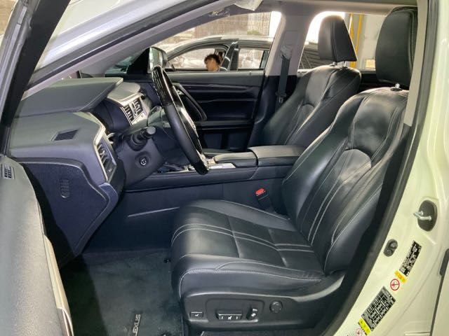 2019 LEXUS RX300 2.0L 9.4萬公里 頂級型 NT$980,000 有第三方認證，無待修、無泡水、無事故、三大保固  LINE:PT0974  #汽車#中古車#新車#原廠#代理商#貿易商#新古車#買車#賣車#五股#新北市  第2張相片