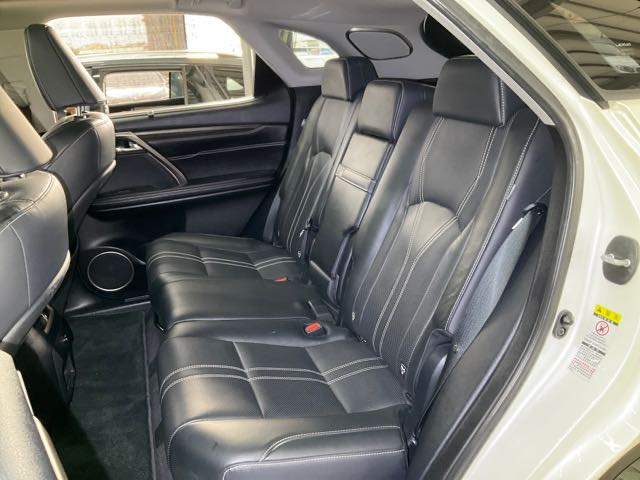 2019 LEXUS RX300 2.0L 9.4萬公里 頂級型 NT$980,000 有第三方認證，無待修、無泡水、無事故、三大保固  LINE:PT0974  #汽車#中古車#新車#原廠#代理商#貿易商#新古車#買車#賣車#五股#新北市  第3張相片