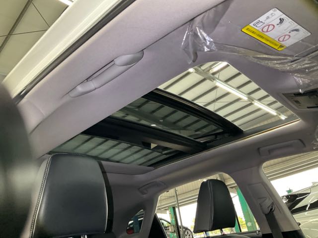 2019 LEXUS RX300 2.0L 9.4萬公里 頂級型 NT$980,000 有第三方認證，無待修、無泡水、無事故、三大保固  LINE:PT0974  #汽車#中古車#新車#原廠#代理商#貿易商#新古車#買車#賣車#五股#新北市  第8張相片