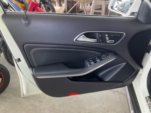 2018 BENZ GLA250 7.5萬公里 2.0L 4WD 天窗 NT$620,000 有第三方認證，無待修、無泡水、無事故、三大保固  LINE:PT0974  #汽車#中古車#新車#原廠#代理商#貿易商#新古車#買車#賣車#五股  第6張相片