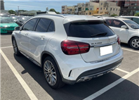2018 BENZ GLA250 7.5萬公里 2.0L 4WD 天窗 NT$620,000 有第三方認證，無待修、無泡水、無事故、三大保固  LINE:PT0974  #汽車#中古車#新車#原廠#代理商#貿易商#新古車#買車#賣車#五股  第10張縮圖