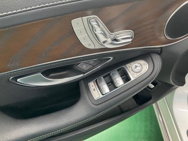 2015 BENZ C200 2.0L 7萬公里 天窗、MAP NT$300,000 有第三方認證，無待修、無泡水、無事故、三大保固  LINE:PT0974  #汽車#中古車#新車#原廠#代理商#貿易商#新古車#買車#賣車#五股#新北市  第6張相片