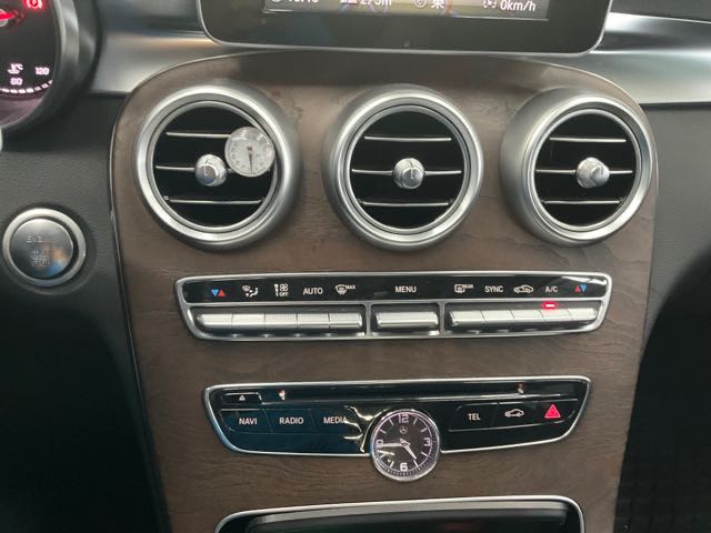 2015 BENZ C200 2.0L 7萬公里 天窗、MAP NT$300,000 有第三方認證，無待修、無泡水、無事故、三大保固  LINE:PT0974  #汽車#中古車#新車#原廠#代理商#貿易商#新古車#買車#賣車#五股#新北市  第9張相片